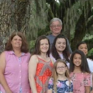 Meet your Posher, Lori